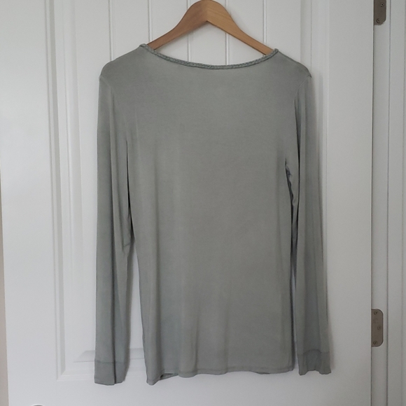 Lucy & Laurel Long Sleeve Top - Picture 3 of 5
